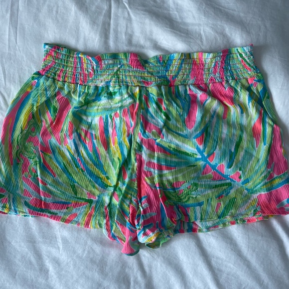 Lilly Pulitzer Lounge Shorts - Picture 2 of 2